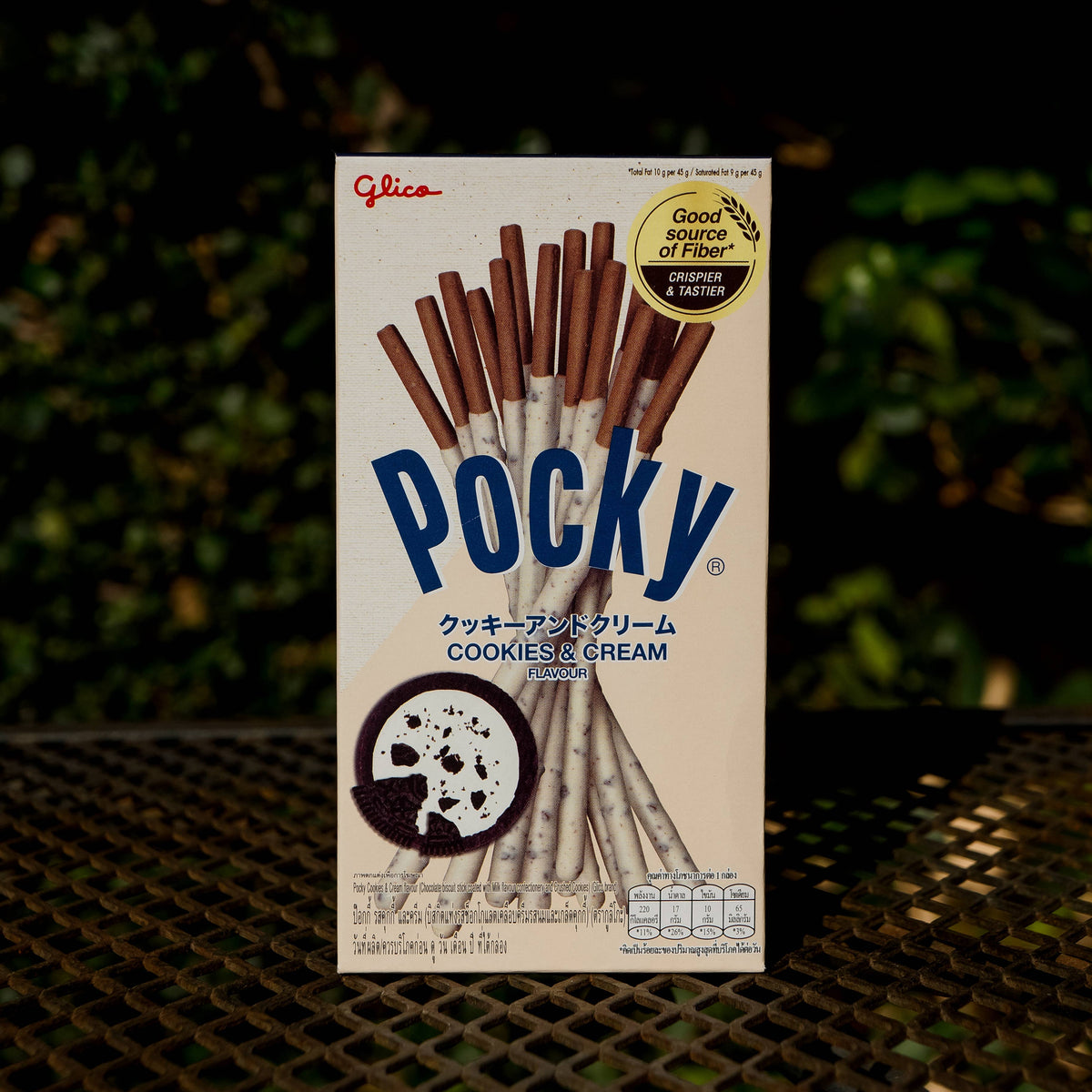 Pocky Cookies & Creme Coated Biscuit Sticks 70g x 10ct – Dale Zine