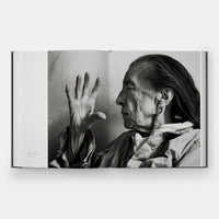 Women (Pre-order) Annie Leibovitz